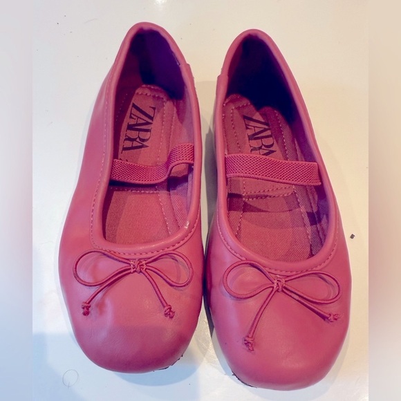 Zara Kids Red Dress Shoes - Picture 1 of 4